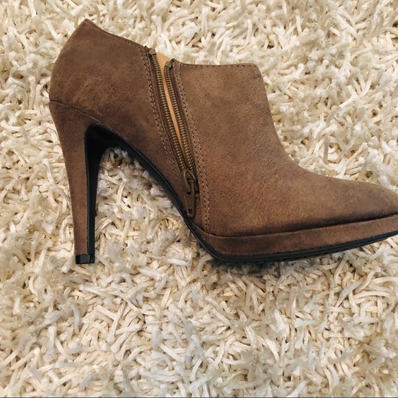 Suede booties - Picture 2 of 4